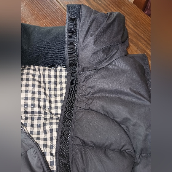 Lululemon puffer vest goose down checked inside size 4 - Picture 8 of 11